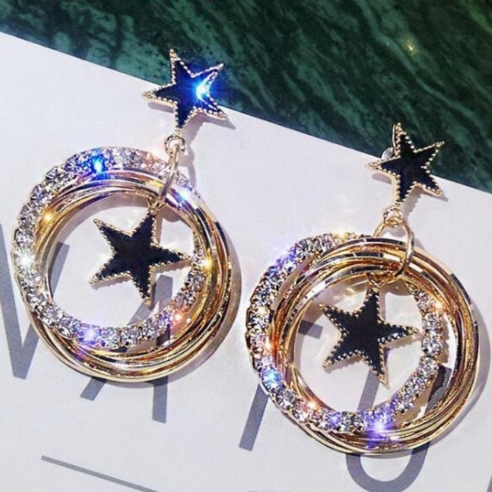 Gold Tone Rhinestone Star Circle Earrings